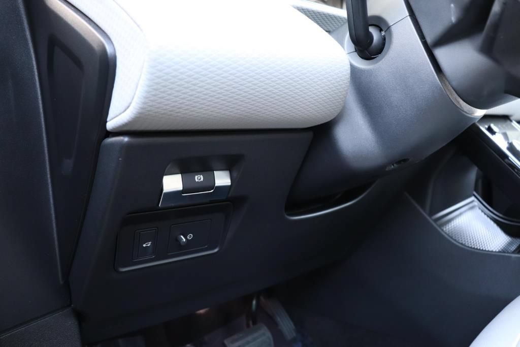 Used 2021 Land Rover Range Rover Evoque S AWD/4WD image 39