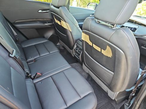 Used 2022 Cadillac XT4 Sport w/ Enhanced Visibility Package FWD image 11