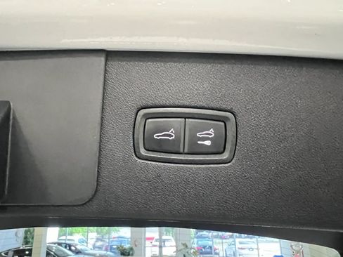 Used 2020 Porsche Cayenne AWD/4WD image 27