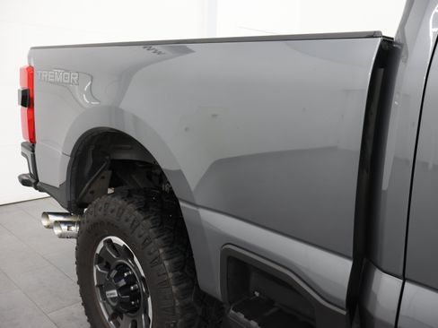 Used 2024 Ford F250 Lariat w/ Lariat Ultimate Package AWD/4WD image 29