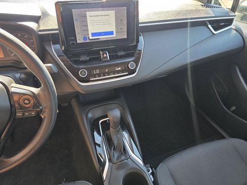 Used 2025 Toyota Corolla LE FWD image 16