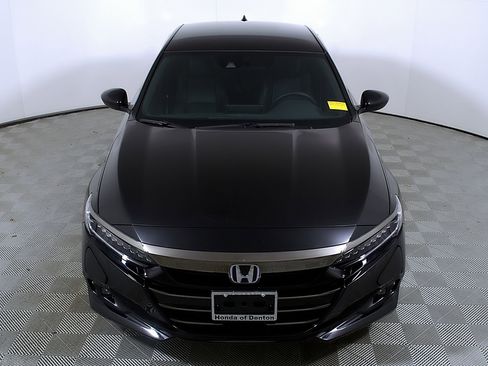 Used 2022 Honda Accord Sport image 4