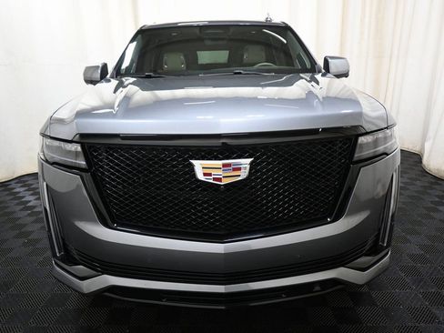 Used 2021 Cadillac Escalade Sport Platinum image 2