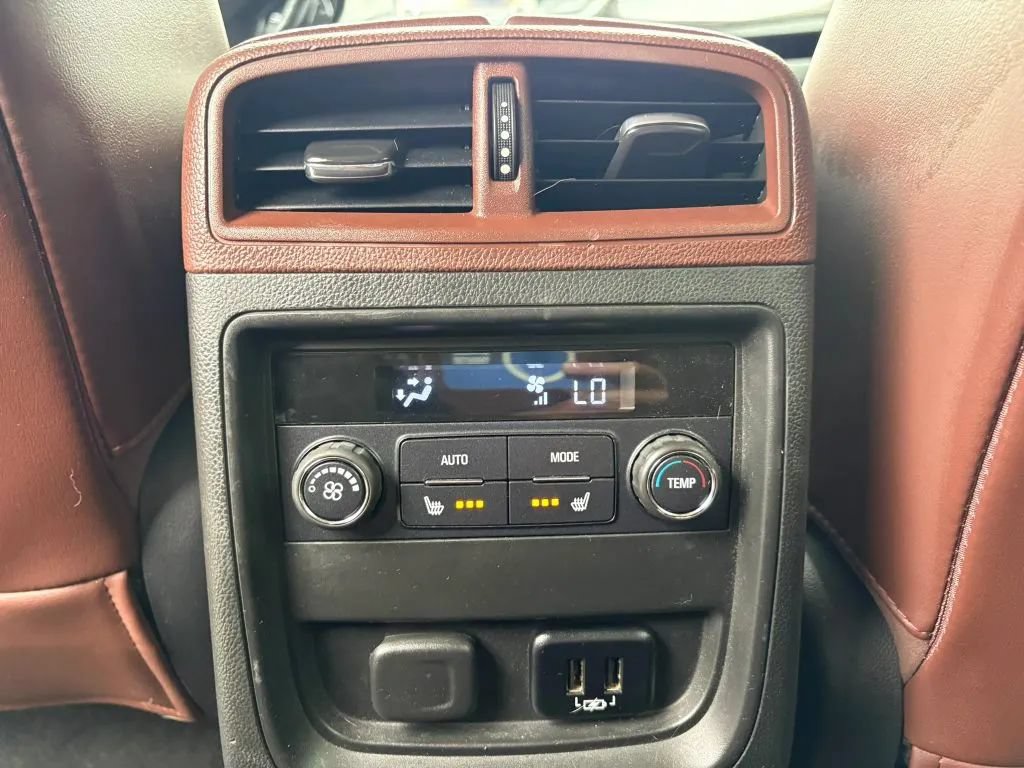Used 2017 Buick Envision Premium AWD/4WD image 12
