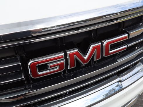 Used 2023 GMC Yukon XL SLT w/ SLT Premium Package image 42