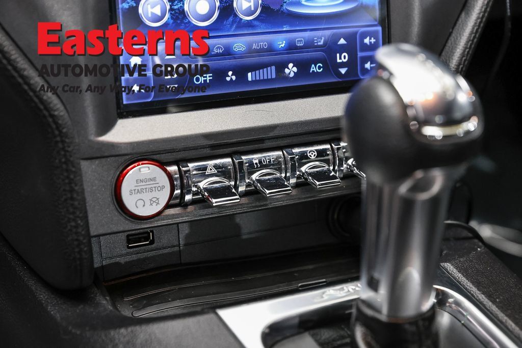 Used 2019 Ford Mustang Coupe RWD image 21