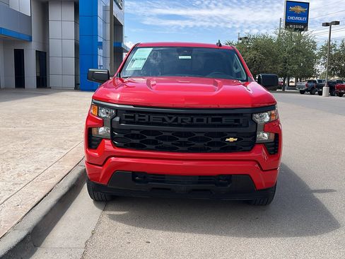 Used 2024 Chevrolet Silverado 1500 Custom image 2