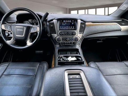 Used 2017 GMC Yukon Denali image 17