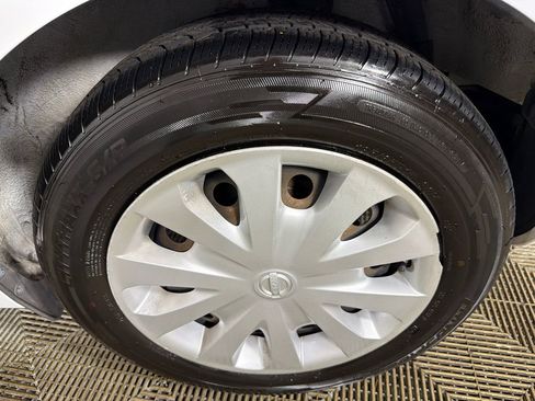 Used 2016 Nissan Versa Note SV FWD image 19