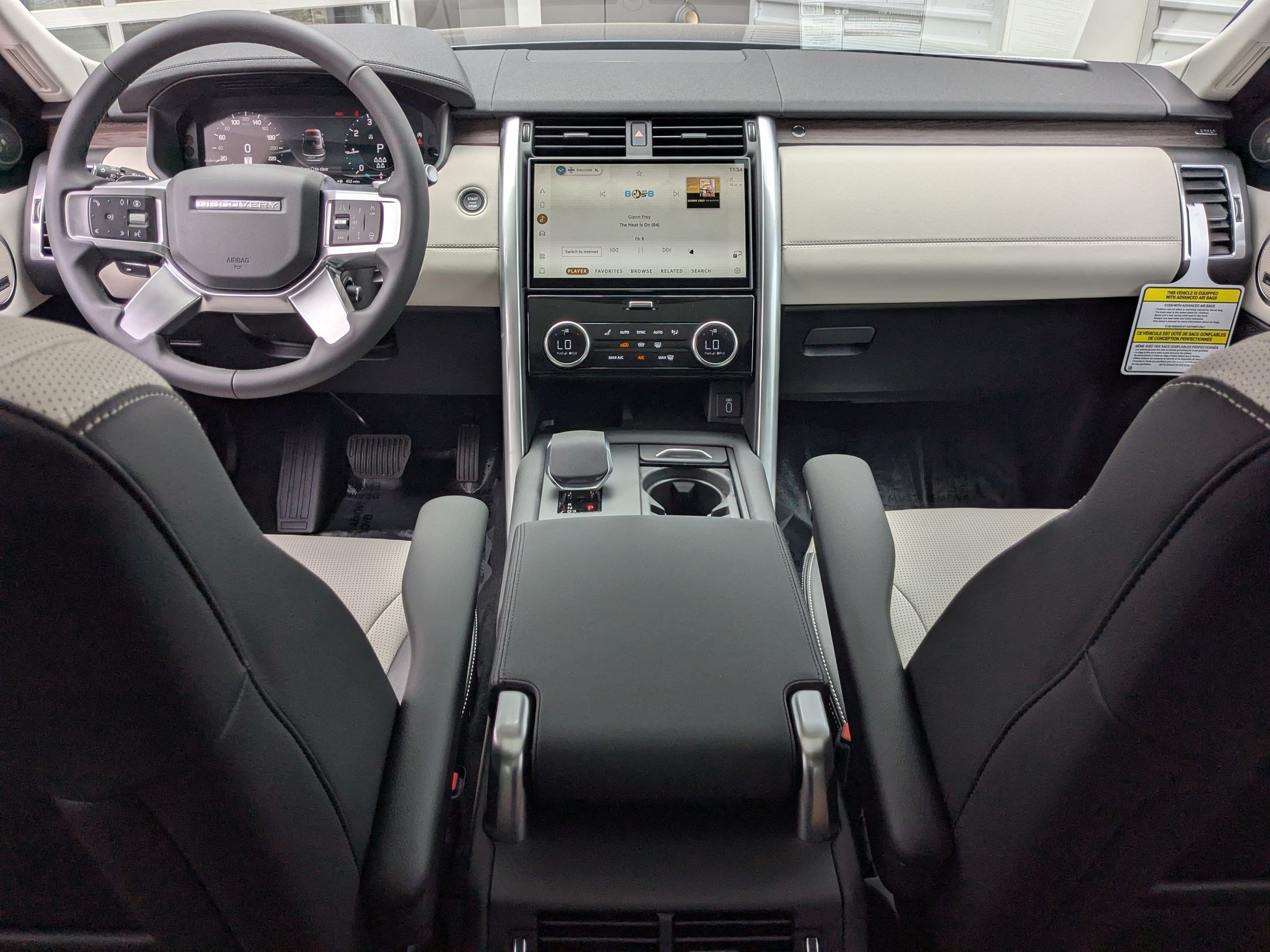 New 2026 Land Rover Discovery S AWD/4WD image 28