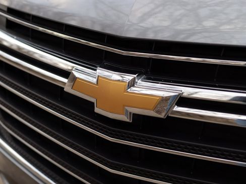 Used 2018 Chevrolet Traverse Premier w/ Driver Confidence II Package image 38