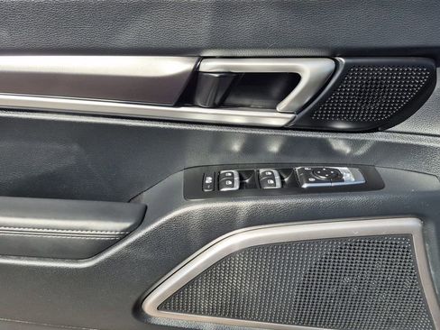 Certified 2025 Kia Telluride S image 8