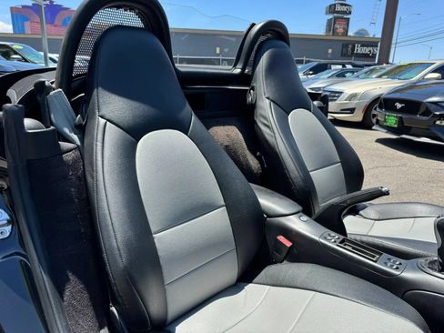 Used 2004 Porsche Boxster S RWD image 15