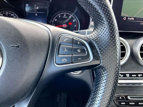 Used 2017 Mercedes-Benz GLC 300 4MATIC image 24