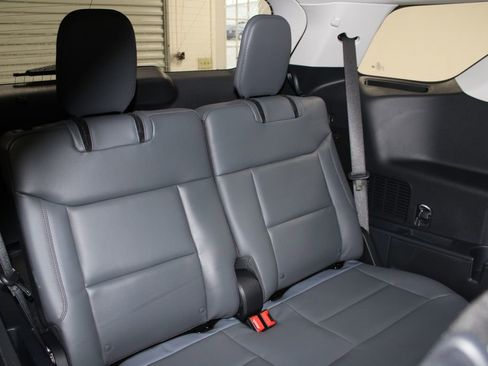 New 2026 Ford Explorer Active w/ Active Comfort Package image 32