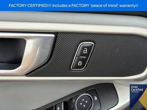 Used 2023 Ford Explorer XLT w/ Equipment Group 202A AWD/4WD image 28