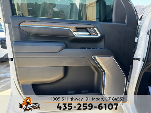 Used 2025 Chevrolet Silverado 3500 High Country w/ Technology Package image 14