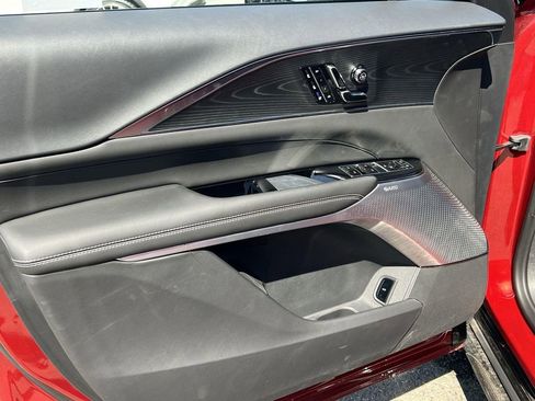 New 2026 Cadillac Lyriq V w/ Exterior Carbon Fiber Package AWD/4WD image 10