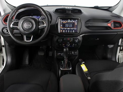 Used 2023 Jeep Renegade Trailhawk image 9