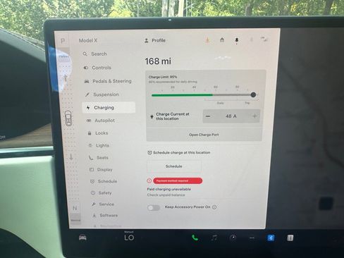 Used 2022 Tesla Model X image 30