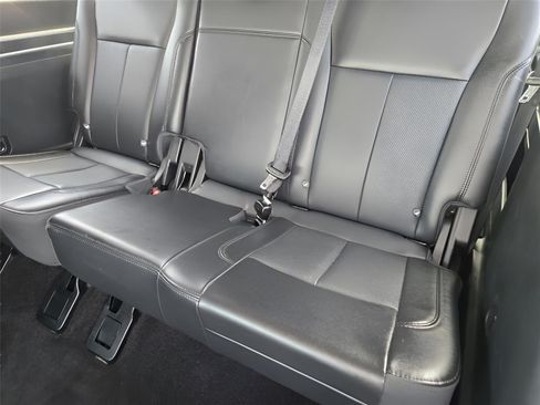 Used 2022 Ford Expedition Max XLT RWD image 30