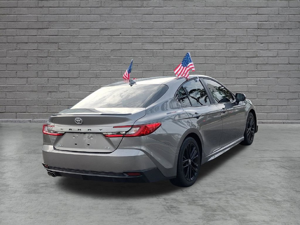 Used 2025 Toyota Camry SE FWD image 10