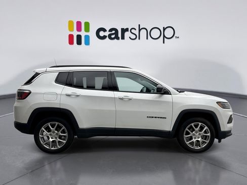 Used 2022 Jeep Compass Latitude image 6