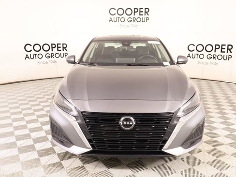 Used 2023 Nissan Altima 2.5 SL FWD image 10