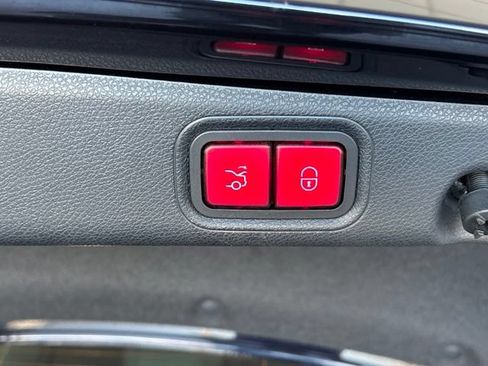 Certified 2022 Mercedes-Benz E 350 Sedan image 40