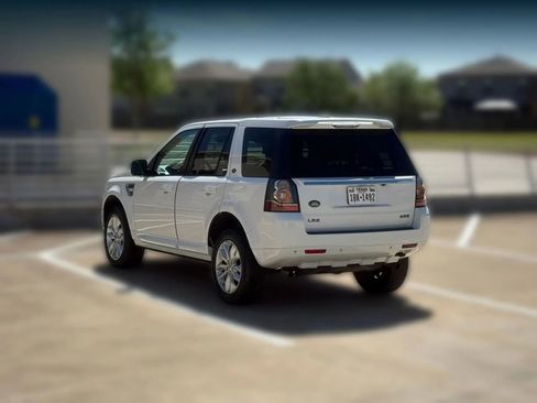 Used 2013 Land Rover LR2 HSE AWD/4WD image 6