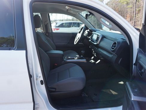 Used 2023 Toyota Tacoma SR5 w/ Technology Package image 16