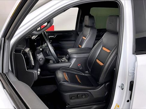 Certified 2023 GMC Sierra 1500 AT4 w/ AT4 Premium Package image 7