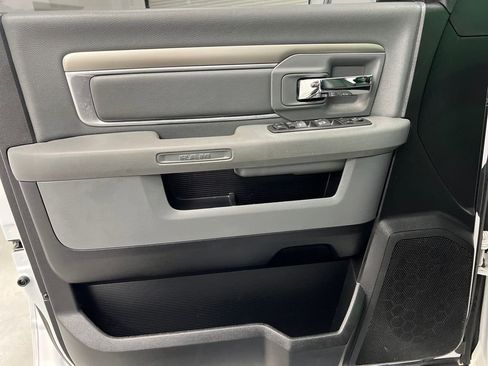 Used 2016 RAM 1500 Big Horn image 11
