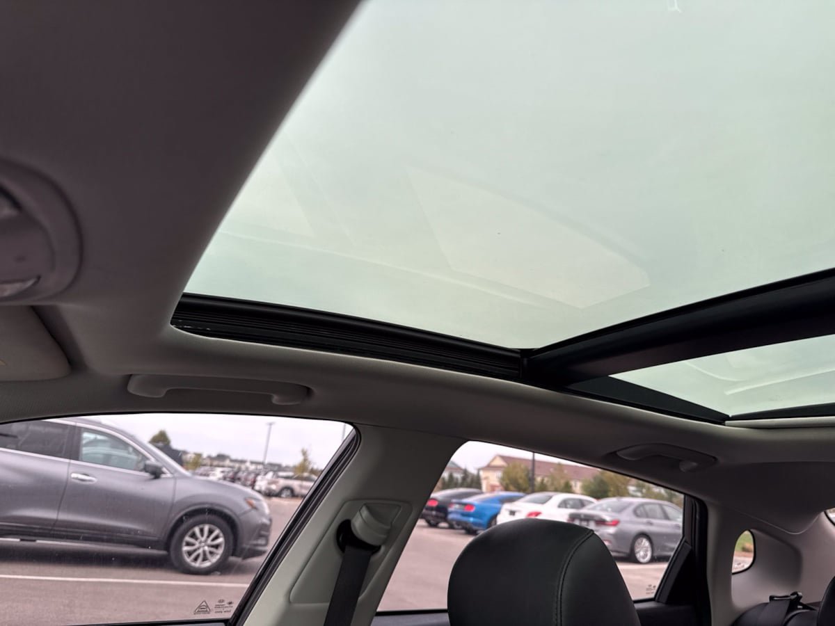 Used 2019 Kia Optima S w/ S Panoramic Sunroof Package FWD image 12