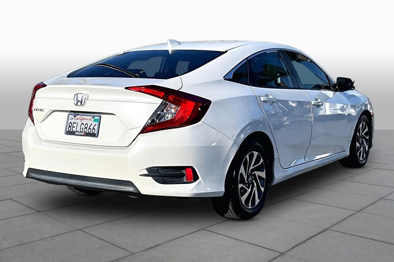 Used 2018 Honda Civic EX image 12