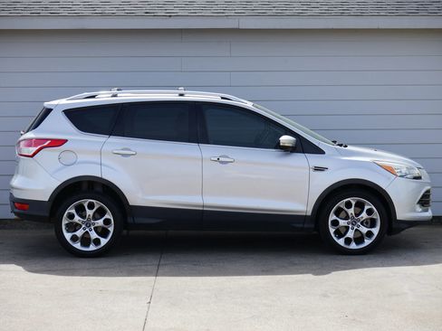 Used 2013 Ford Escape Titanium w/ Parking Technology Pkg image 2