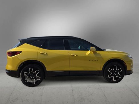 Used 2024 Chevrolet Blazer RS FWD image 9