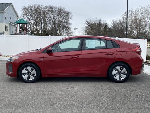 Used 2019 Hyundai Ioniq Blue image 3