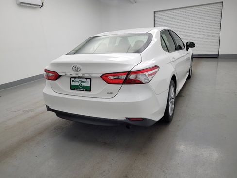 Used 2018 Toyota Camry LE FWD image 7