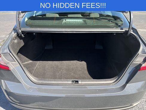 Used 2025 Toyota Camry LE FWD image 39