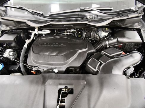 Certified 2024 Honda Odyssey Touring image 12