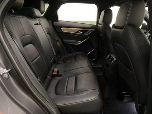 Used 2024 Jaguar F-PACE R-Dynamic S image 82
