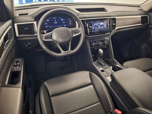 Used 2022 Volkswagen Atlas SE FWD image 6