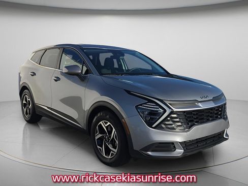Used 2024 Kia Sportage LX FWD image 4