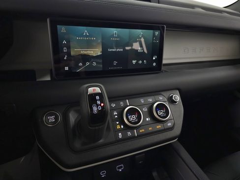 Used 2024 Land Rover Defender 110 S image 22