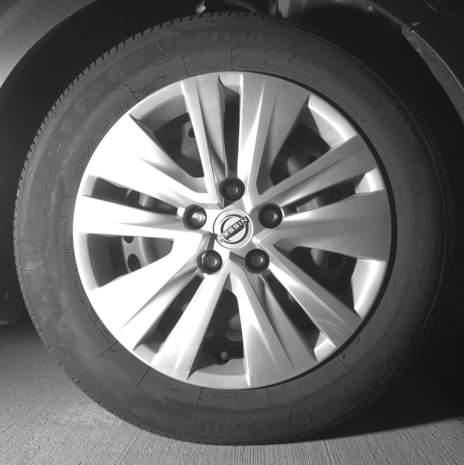 Used 2025 Nissan Sentra S FWD image 15