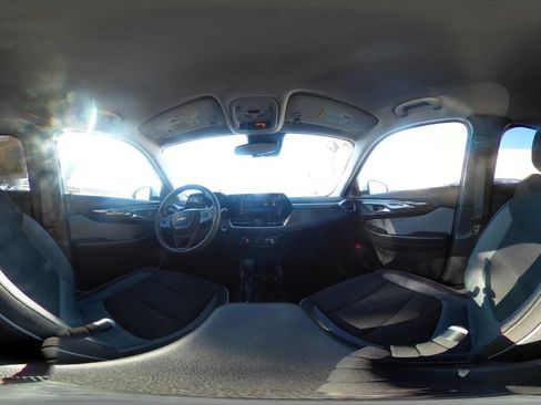 Used 2025 Chevrolet TrailBlazer LT FWD image 41