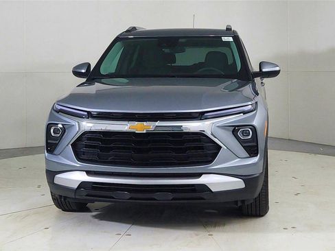 Used 2026 Chevrolet TrailBlazer LT image 2