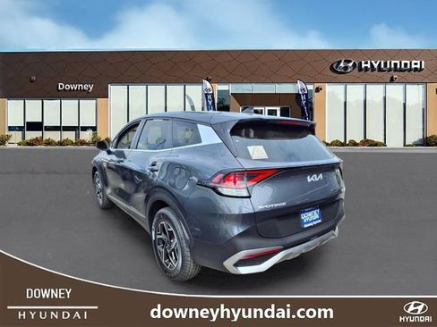 Used 2025 Kia Sportage LX AWD/4WD image 5