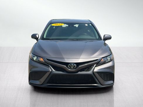 Used 2022 Toyota Camry SE FWD image 8
